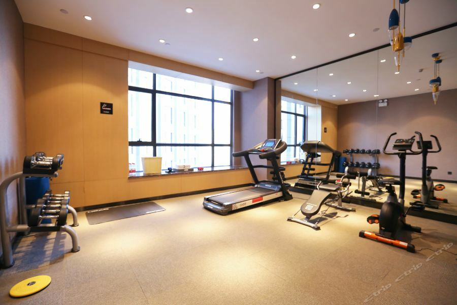 Atour Hotel Maoming Екстериор снимка