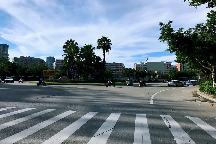 Atour Hotel Maoming Екстериор снимка