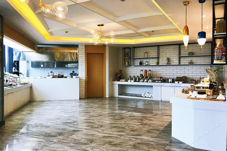Atour Hotel Maoming Екстериор снимка